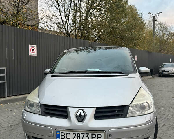 Серый Рено Гранд Эспейс, объемом двигателя 2 л и пробегом 330 тыс. км за 5800 $, фото 2 на Automoto.ua