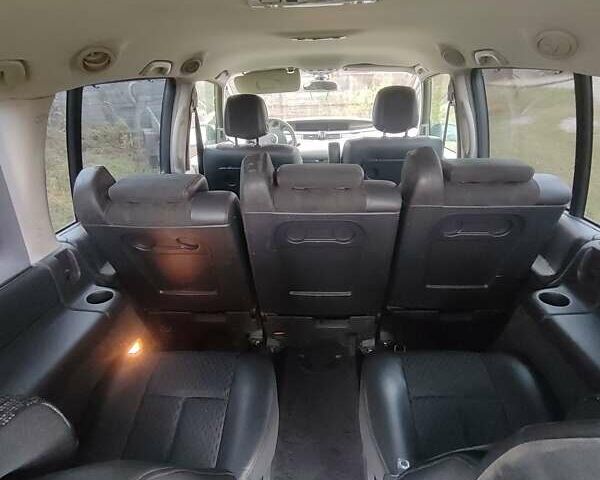 Рено Гранд Эспейс 2010 в Иванкове на Automoto.ua Серый Рено Гранд Эспейс, объемом двигателя 2 л и пробегом 356 тыс. км за 7600 $, фото 1 на Automoto.ua