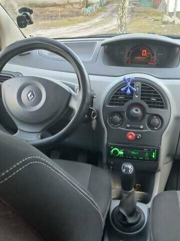 Білий Рено Grand Modus, об'ємом двигуна 1.5 л та пробігом 255 тис. км за 4800 $, фото 7 на Automoto.ua