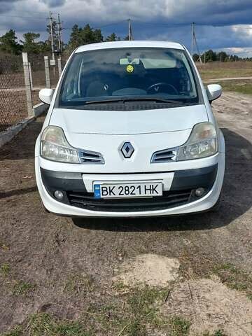 Білий Рено Grand Modus, об'ємом двигуна 1.5 л та пробігом 255 тис. км за 4800 $, фото 10 на Automoto.ua