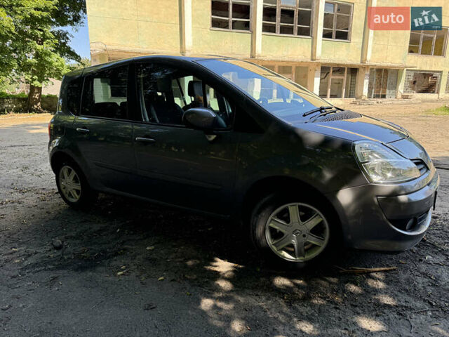 Бежевий Рено Grand Modus, об'ємом двигуна 1.6 л та пробігом 110 тис. км за 7300 $, фото 3 на Automoto.ua