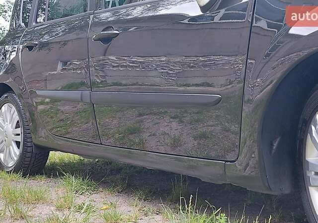 Чорний Рено Grand Modus, об'ємом двигуна 1.6 л та пробігом 212 тис. км за 6450 $, фото 18 на Automoto.ua