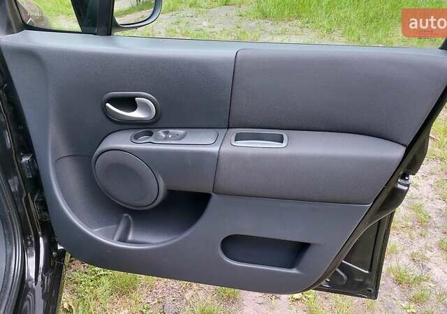 Чорний Рено Grand Modus, об'ємом двигуна 1.6 л та пробігом 212 тис. км за 6450 $, фото 34 на Automoto.ua