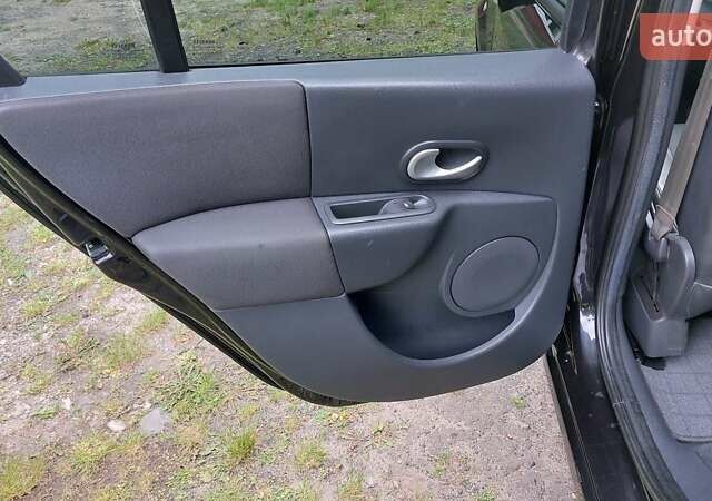 Чорний Рено Grand Modus, об'ємом двигуна 1.6 л та пробігом 212 тис. км за 6450 $, фото 39 на Automoto.ua