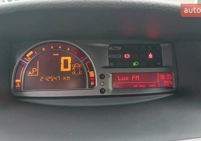 Чорний Рено Grand Modus, об'ємом двигуна 1.6 л та пробігом 212 тис. км за 6450 $, фото 28 на Automoto.ua