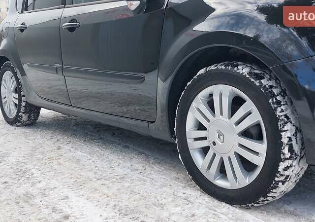 Чорний Рено Grand Modus, об'ємом двигуна 1.6 л та пробігом 212 тис. км за 6450 $, фото 8 на Automoto.ua