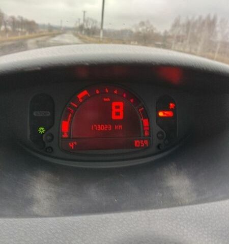 Черный Рено Grand Modus, объемом двигателя 1.5 л и пробегом 173 тыс. км за 4900 $, фото 2 на Automoto.ua