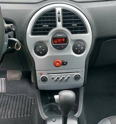 Чорний Рено Grand Modus, об'ємом двигуна 1.6 л та пробігом 212 тис. км за 6450 $, фото 26 на Automoto.ua