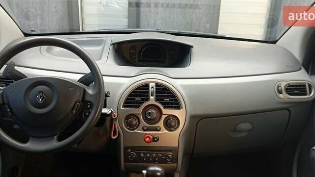 Коричневый Рено Grand Modus, объемом двигателя 1.6 л и пробегом 224 тыс. км за 5900 $, фото 11 на Automoto.ua