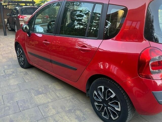 Червоний Рено Grand Modus, об'ємом двигуна 1.6 л та пробігом 165 тис. км за 7200 $, фото 2 на Automoto.ua