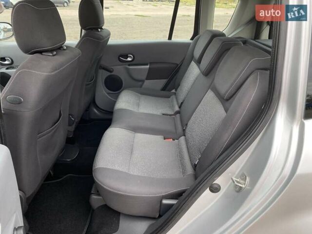 Серый Рено Grand Modus, объемом двигателя 1.6 л и пробегом 196 тыс. км за 6900 $, фото 9 на Automoto.ua