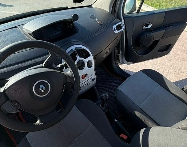 Сірий Рено Grand Modus, об'ємом двигуна 1.5 л та пробігом 288 тис. км за 3700 $, фото 15 на Automoto.ua