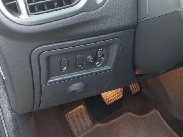 Сірий Рено Grand Modus, об'ємом двигуна 1.6 л та пробігом 230 тис. км за 6750 $, фото 20 на Automoto.ua