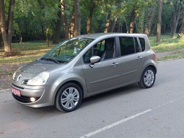 Сірий Рено Grand Modus, об'ємом двигуна 1.6 л та пробігом 230 тис. км за 6750 $, фото 6 на Automoto.ua
