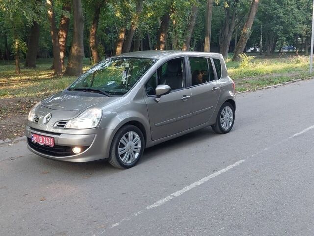 Сірий Рено Grand Modus, об'ємом двигуна 1.6 л та пробігом 230 тис. км за 6750 $, фото 5 на Automoto.ua