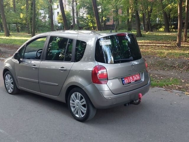 Сірий Рено Grand Modus, об'ємом двигуна 1.6 л та пробігом 230 тис. км за 6750 $, фото 7 на Automoto.ua