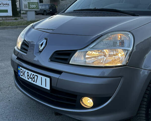 Сірий Рено Grand Modus, об'ємом двигуна 1.5 л та пробігом 157 тис. км за 6900 $, фото 22 на Automoto.ua