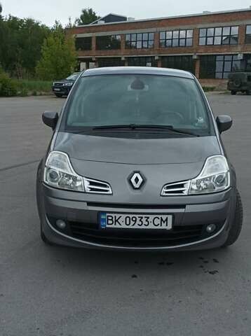 Сірий Рено Grand Modus, об'ємом двигуна 1.5 л та пробігом 198 тис. км за 5400 $, фото 7 на Automoto.ua