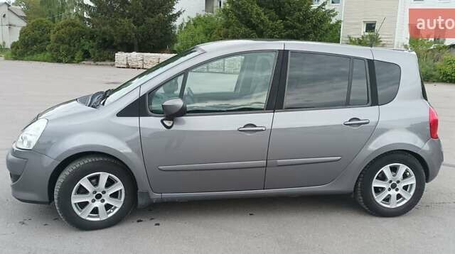 Сірий Рено Grand Modus, об'ємом двигуна 1.5 л та пробігом 198 тис. км за 5400 $, фото 2 на Automoto.ua