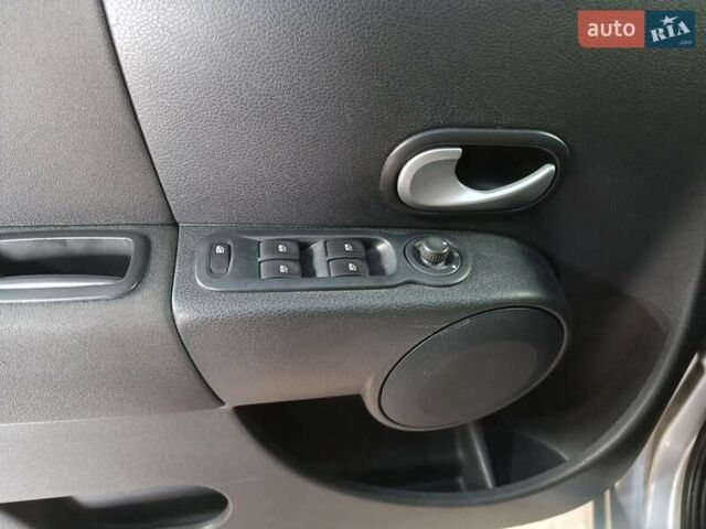 Сірий Рено Grand Modus, об'ємом двигуна 1.6 л та пробігом 147 тис. км за 6150 $, фото 33 на Automoto.ua