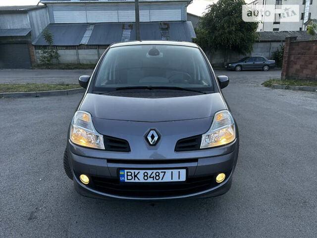 Сірий Рено Grand Modus, об'ємом двигуна 1.5 л та пробігом 157 тис. км за 6900 $, фото 3 на Automoto.ua