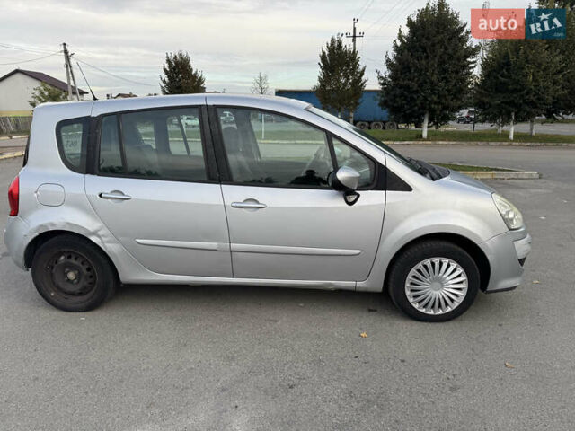 Сірий Рено Grand Modus, об'ємом двигуна 1.5 л та пробігом 288 тис. км за 5000 $, фото 2 на Automoto.ua