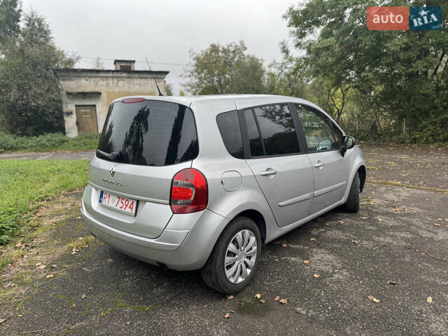 Сірий Рено Grand Modus, об'ємом двигуна 1.2 л та пробігом 175 тис. км за 4700 $, фото 21 на Automoto.ua