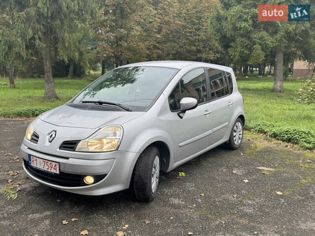 Сірий Рено Grand Modus, об'ємом двигуна 1.2 л та пробігом 175 тис. км за 4700 $, фото 2 на Automoto.ua