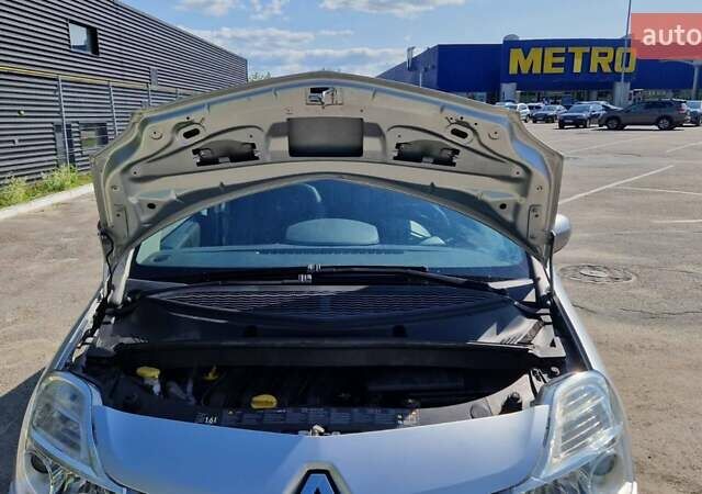 Серый Рено Grand Modus, объемом двигателя 1.6 л и пробегом 98 тыс. км за 8200 $, фото 21 на Automoto.ua