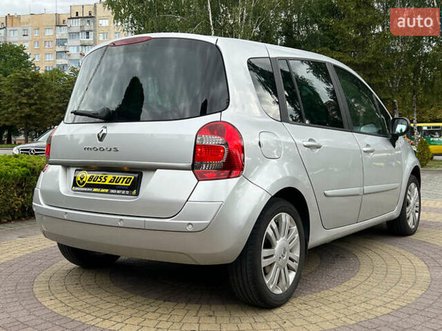 Сірий Рено Grand Modus, об'ємом двигуна 1.6 л та пробігом 99 тис. км за 8650 $, фото 6 на Automoto.ua