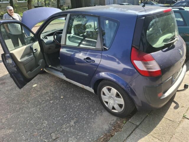 Белый Рено Гранд Сценик, объемом двигателя 0 л и пробегом 280 тыс. км за 1750 $, фото 1 на Automoto.ua