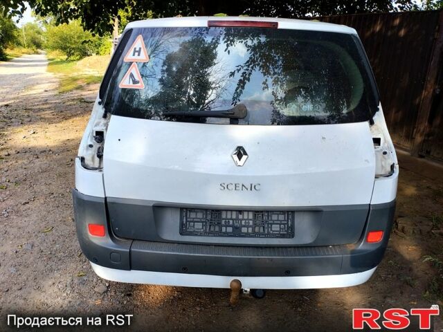 Белый Рено Гранд Сценик, объемом двигателя 1.9 л и пробегом 342 тыс. км за 2950 $, фото 3 на Automoto.ua