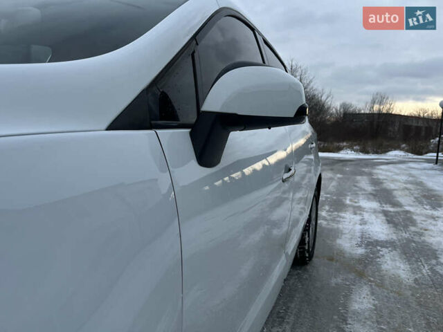 Білий Рено Гранд Сценік, об'ємом двигуна 2 л та пробігом 355 тис. км за 6800 $, фото 20 на Automoto.ua