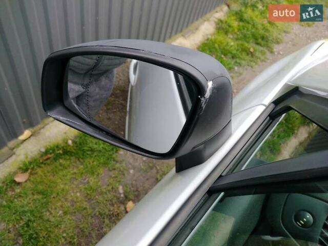 Белый Рено Гранд Сценик, объемом двигателя 1.46 л и пробегом 172 тыс. км за 6156 $, фото 16 на Automoto.ua