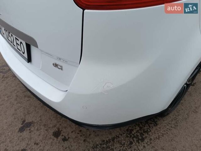 Белый Рено Гранд Сценик, объемом двигателя 1.5 л и пробегом 287 тыс. км за 6200 $, фото 8 на Automoto.ua