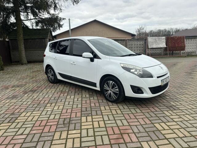 Белый Рено Гранд Сценик, объемом двигателя 1.5 л и пробегом 243 тыс. км за 6700 $, фото 7 на Automoto.ua