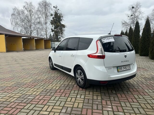 Белый Рено Гранд Сценик, объемом двигателя 1.5 л и пробегом 243 тыс. км за 6700 $, фото 1 на Automoto.ua