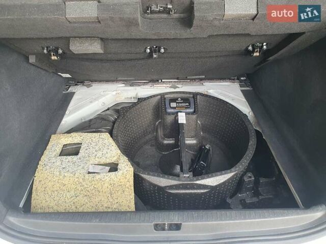 Рено Гранд Сценик 2010 в Ковель на Automoto.ua Белый Рено Гранд Сценик, объемом двигателя 1.4 л и пробегом 186 тыс. км за 6300 $, фото 17 на Automoto.ua