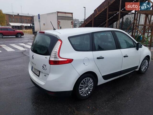 Білий Рено Гранд Сценік, об'ємом двигуна 1.5 л та пробігом 371 тис. км за 5900 $, фото 4 на Automoto.ua