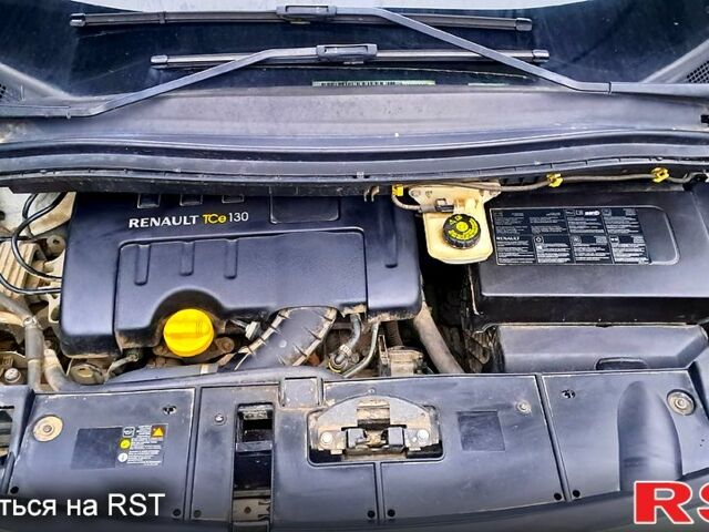 Рено Гранд Сценік 2010 у Полтаві на Automoto.ua Білий Рено Гранд Сценік, об'ємом двигуна 1.4 л та пробігом 199 тис. км за 6500 $, фото 11 на Automoto.ua