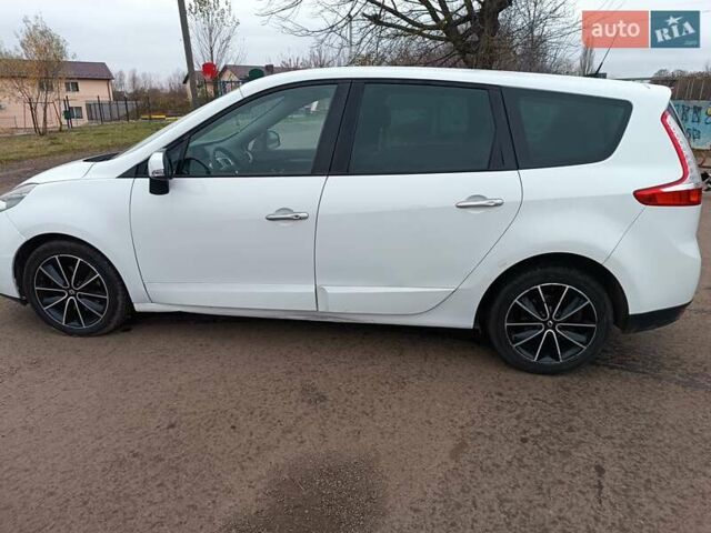 Белый Рено Гранд Сценик, объемом двигателя 1.5 л и пробегом 287 тыс. км за 6200 $, фото 3 на Automoto.ua