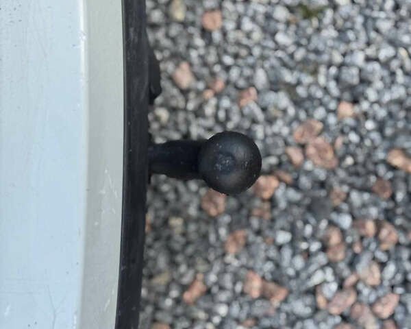 Білий Рено Гранд Сценік, об'ємом двигуна 2 л та пробігом 199 тис. км за 8250 $, фото 24 на Automoto.ua