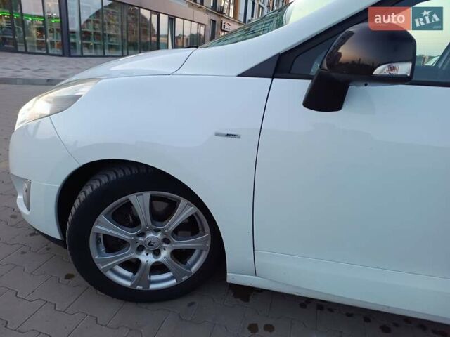 Білий Рено Гранд Сценік, об'ємом двигуна 2 л та пробігом 268 тис. км за 8400 $, фото 4 на Automoto.ua