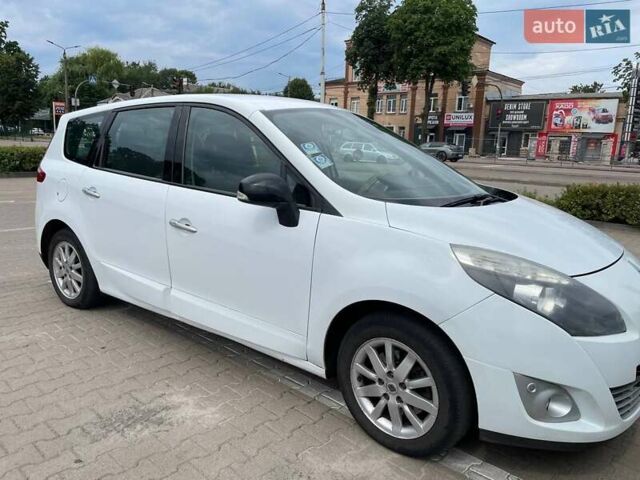 Білий Рено Гранд Сценік, об'ємом двигуна 1.5 л та пробігом 274 тис. км за 7300 $, фото 3 на Automoto.ua