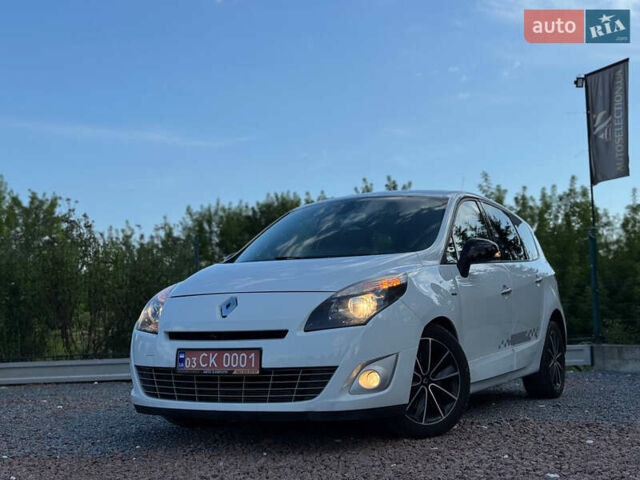 Білий Рено Гранд Сценік, об'ємом двигуна 2 л та пробігом 199 тис. км за 8250 $, фото 12 на Automoto.ua