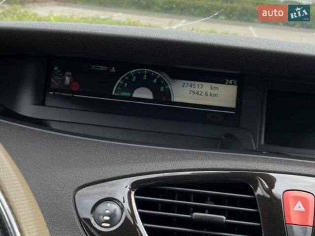 Білий Рено Гранд Сценік, об'ємом двигуна 1.5 л та пробігом 274 тис. км за 7300 $, фото 8 на Automoto.ua