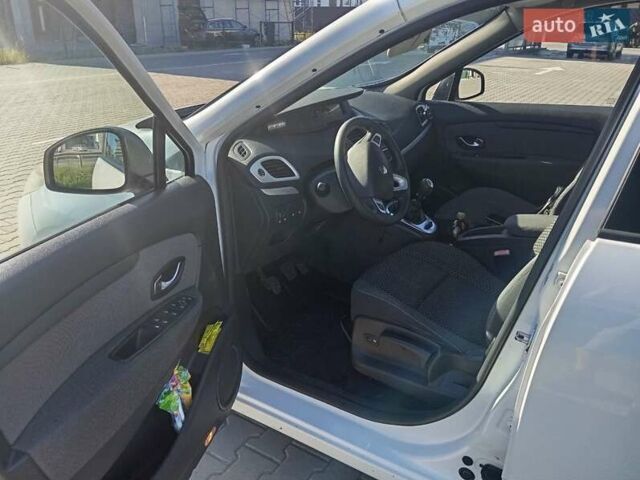 Білий Рено Гранд Сценік, об'ємом двигуна 1.6 л та пробігом 233 тис. км за 7300 $, фото 20 на Automoto.ua