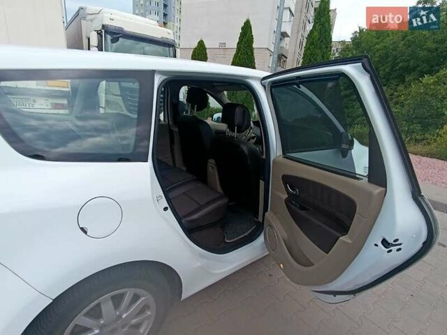 Білий Рено Гранд Сценік, об'ємом двигуна 1.5 л та пробігом 274 тис. км за 7300 $, фото 16 на Automoto.ua