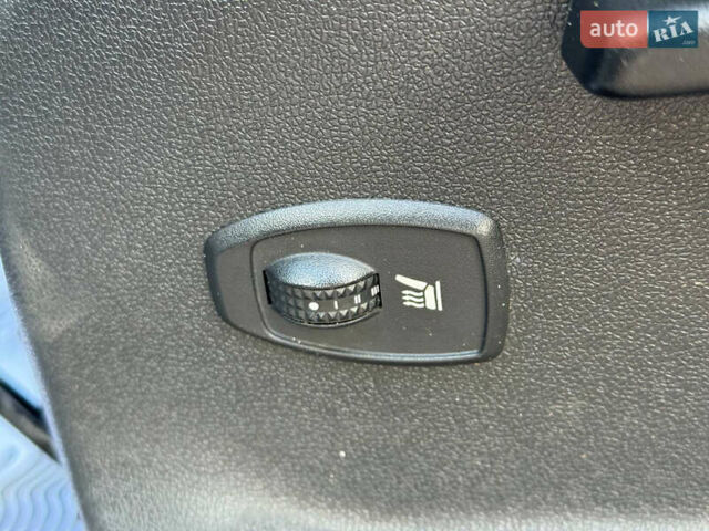 Білий Рено Гранд Сценік, об'ємом двигуна 2 л та пробігом 199 тис. км за 8250 $, фото 32 на Automoto.ua