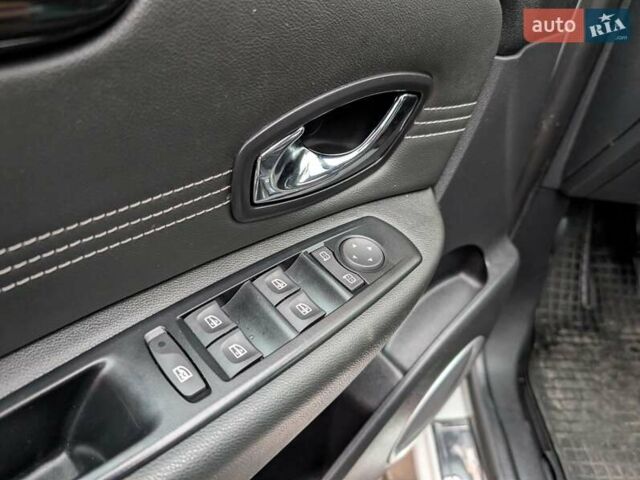 Білий Рено Гранд Сценік, об'ємом двигуна 1.5 л та пробігом 158 тис. км за 6999 $, фото 24 на Automoto.ua